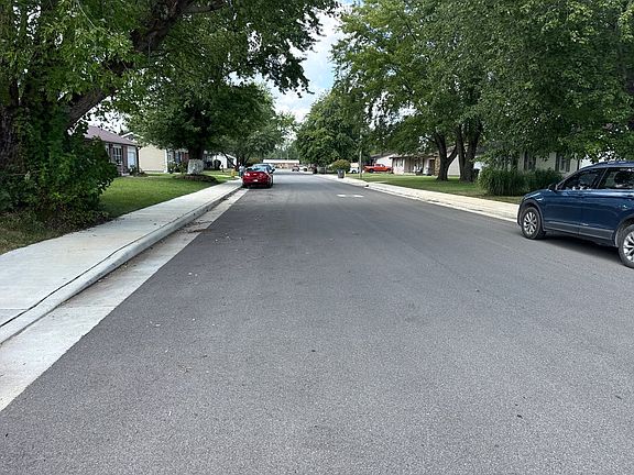 4th image of 802 Sprenger Rd