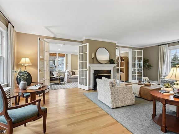 5th image of 67 West Rd