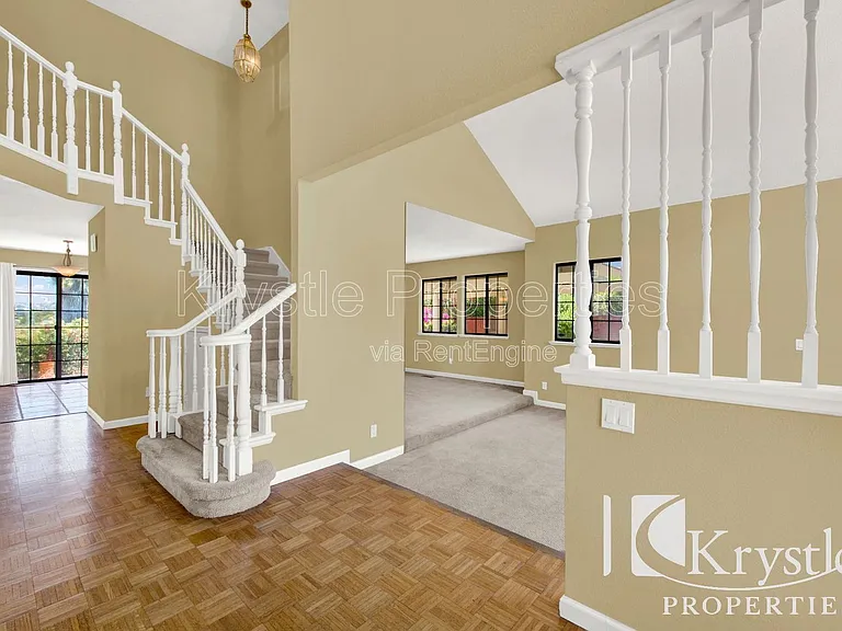 152 Chesapeake Dr — Photo 7
