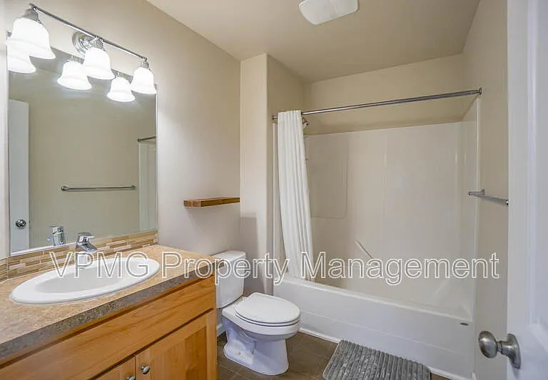 3620 NW 122nd St — Photo 30