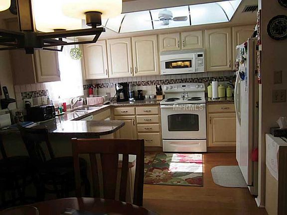 3rd image of 331 Brandywine Dr