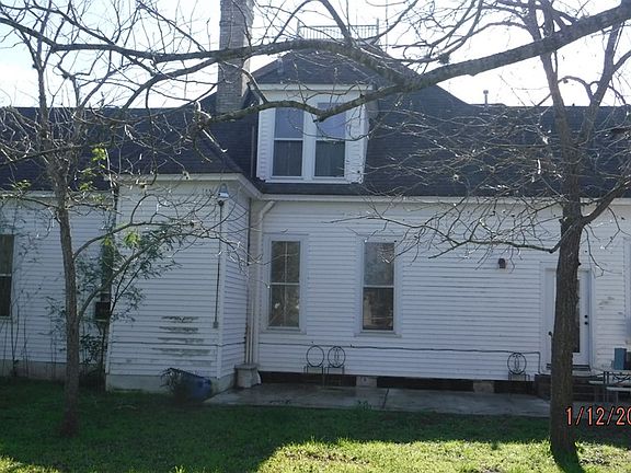 4th image of 211 E Cleveland St