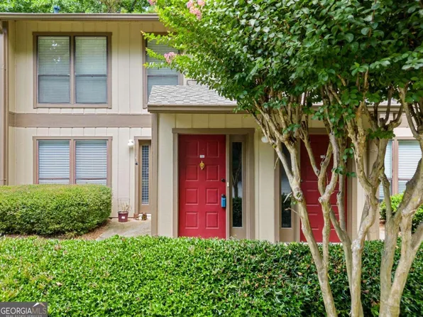 1706 Woodcliff Dr, Sandy Springs, GA 30350