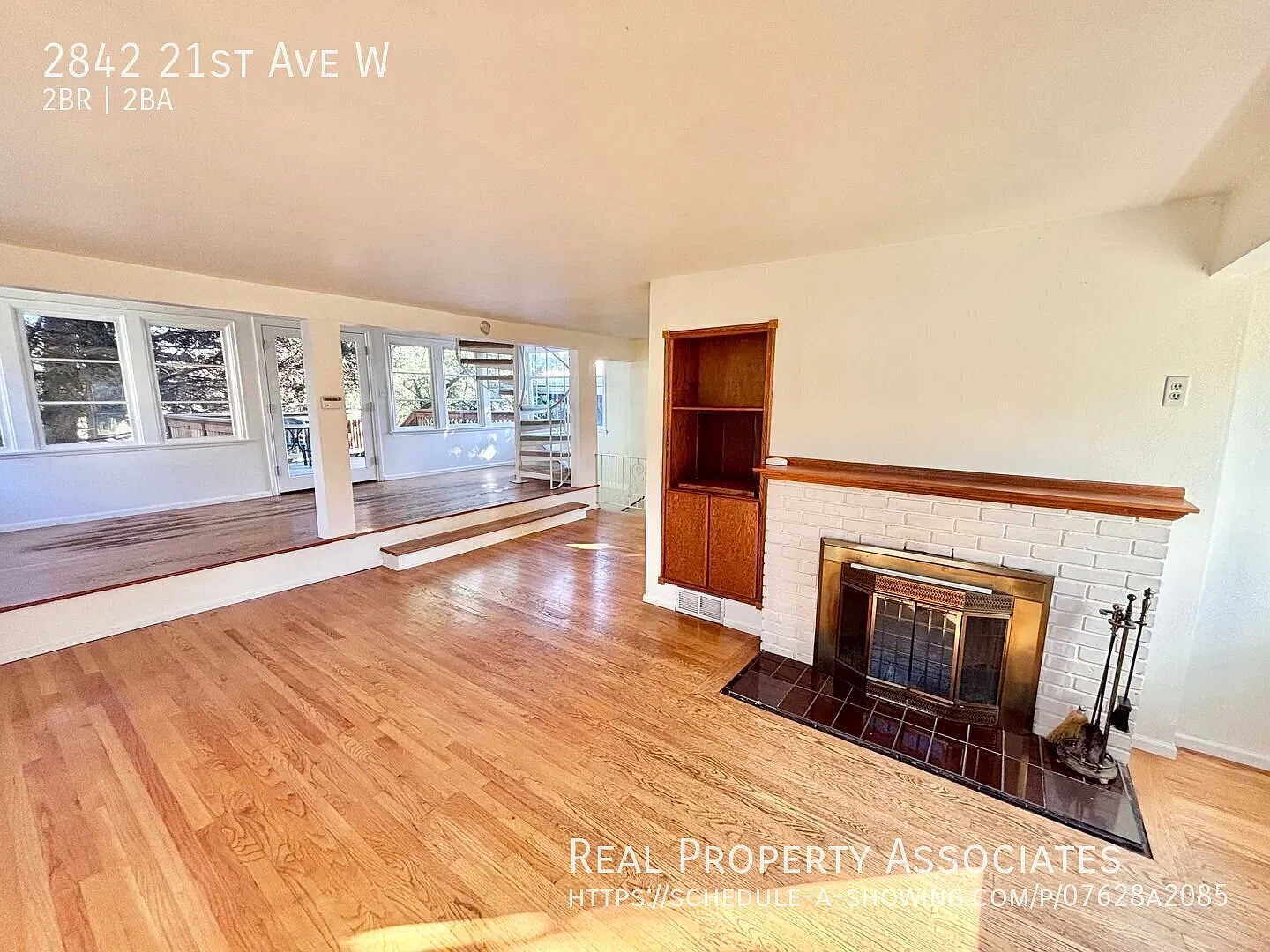 Rare Find in Magnolia! Charming Single-Family Home with Fenced Backyard, Deck & Garage — Photo 2