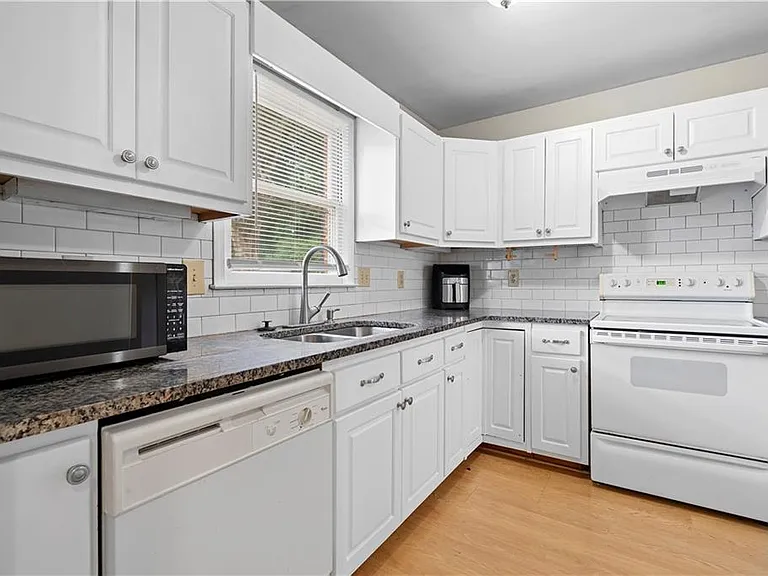 2894 Webb Bridge Rd — Photo 8