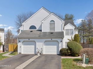 8 Dickenson Court, Freehold, NJ 07728