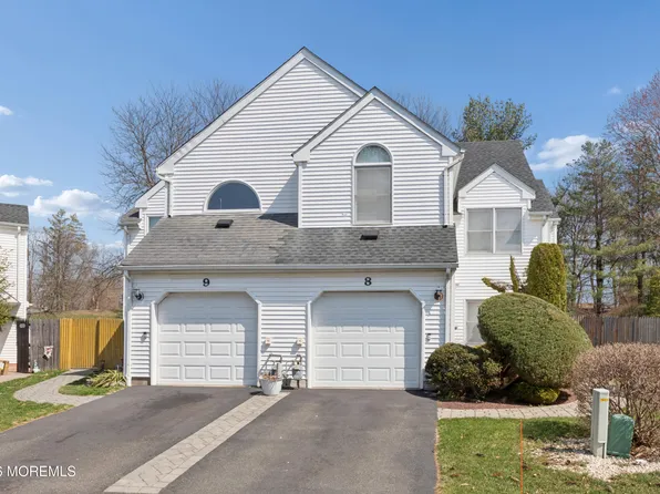 8 Dickenson Court, Freehold, NJ 07728