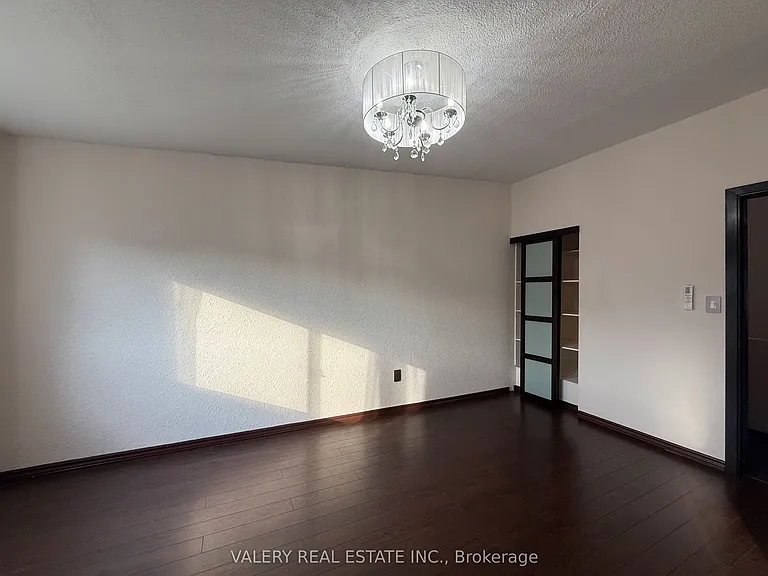 180 Mississauga Valley Blvd #143A — Photo 22