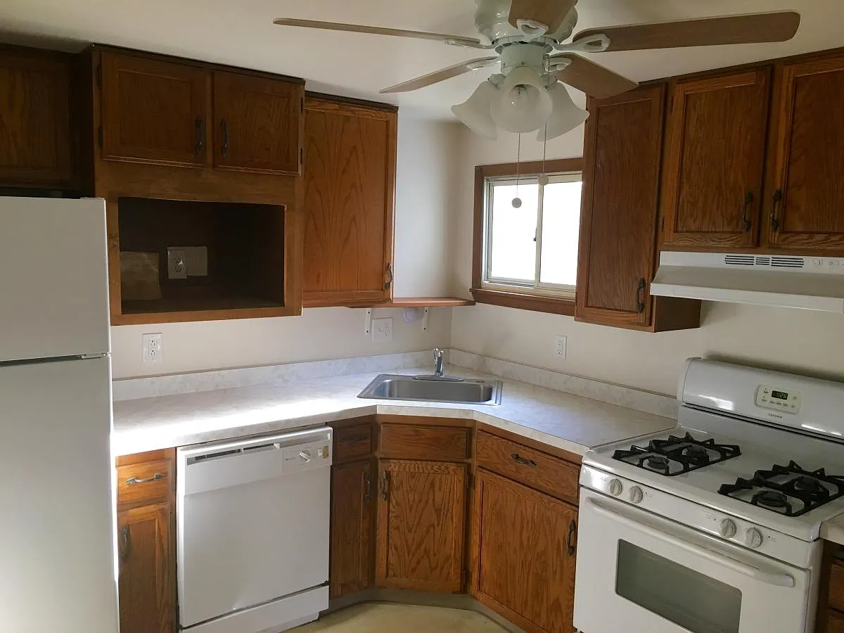 2 bed, 904 sqft, $1,500 — Photo 3
