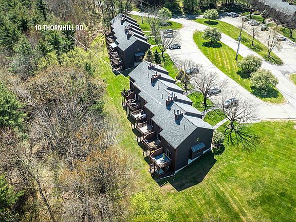 3rd image of 10 Thornhill Road