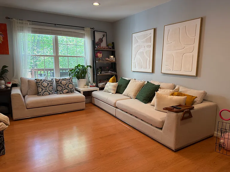 606 Harrington Ct — Photo 9