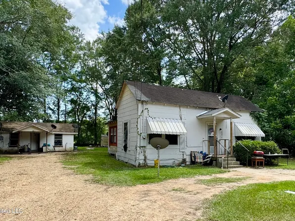 510 Bullis St, Columbia, MS 39429