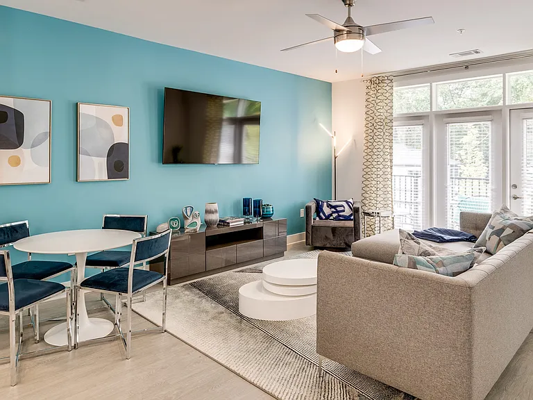Link Apartments Grant Park — Photo 11