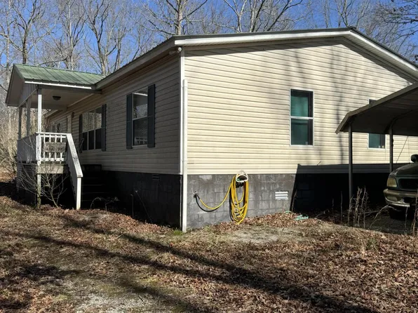 675 Holly Dr, Pikeville, TN 37367