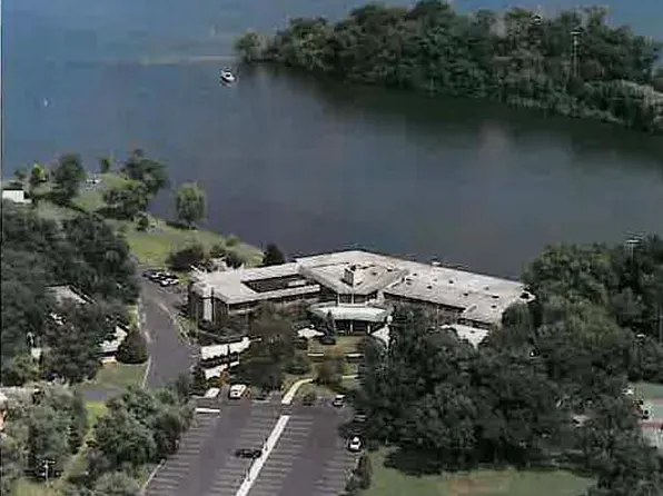 3405 Browns Lake Dr S, Burlington, WI 53105