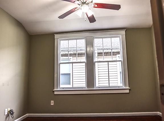 5th image of 615-17 S Hennessey St