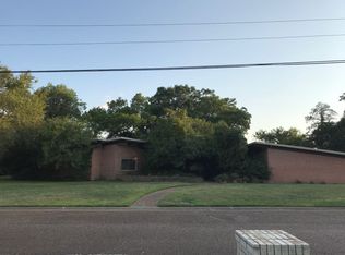 2305 Greenhills Dr, Kilgore, TX 75662