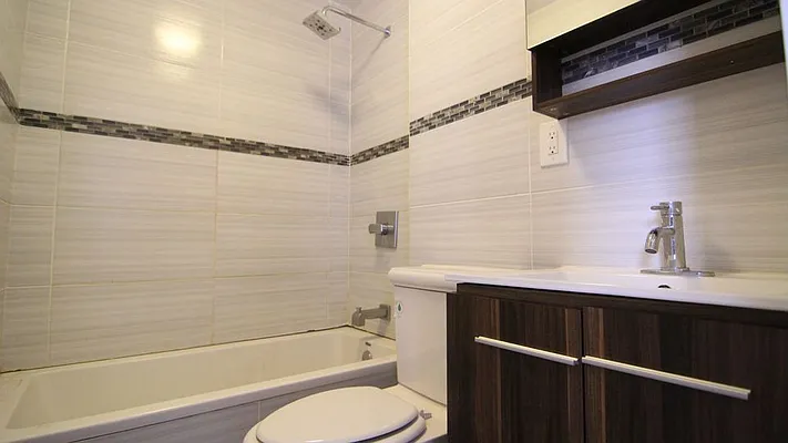 Rented by Nooklyn NYC LLC | media 41