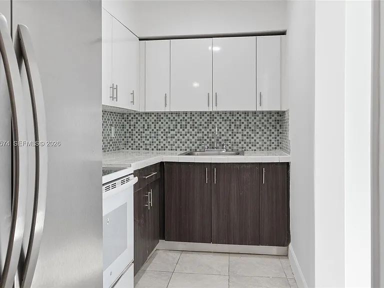 1330 SW 74th Ct #0 — Photo 5