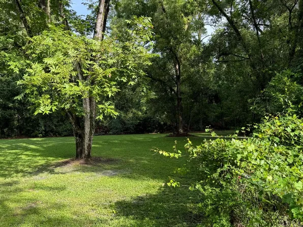 11861 3rd St, White Springs, FL 32096