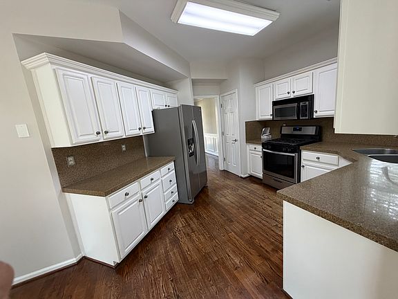 5th image of 3746 Summer Rose Dr