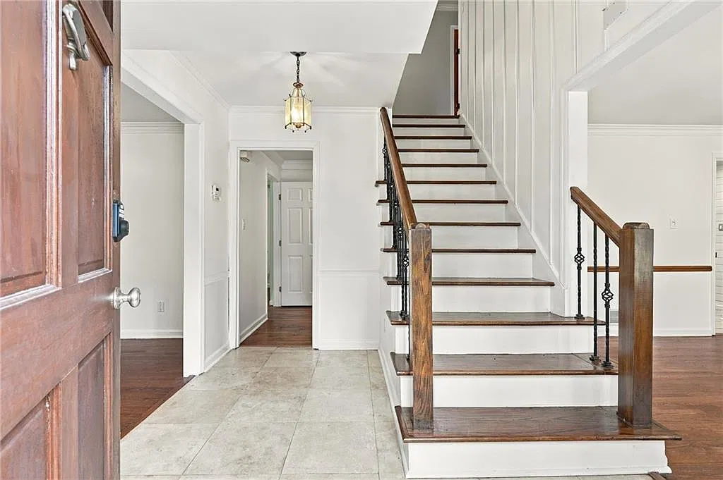 5 bed, 3.0 bath, 4435 sqft, $4,100 — Photo 3