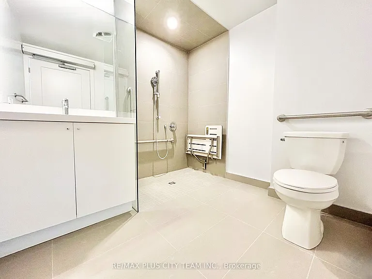 2550 Simcoe St N #1217 — Photo 10