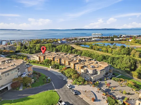 61 Pine #206, Edmonds, WA 98020
