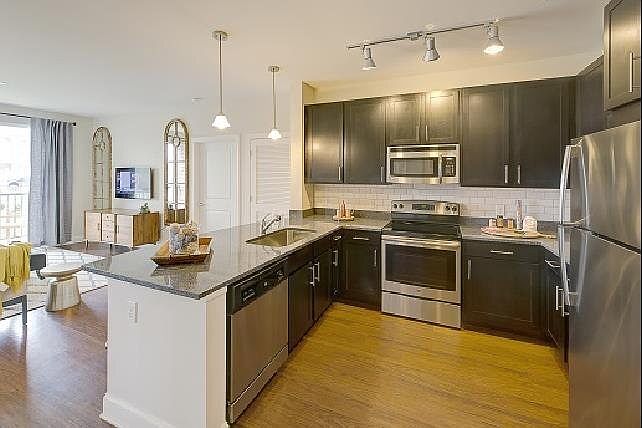 B1 Kitchen 2