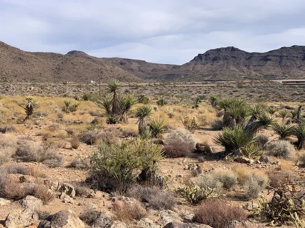 E Mazatzal Dr, Golden Valley, AZ 86413