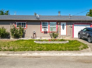 114 SE Robinson Ct, Winston, OR 97496