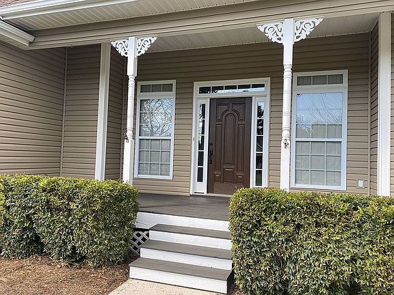 2nd image of 44 Auburn Dr