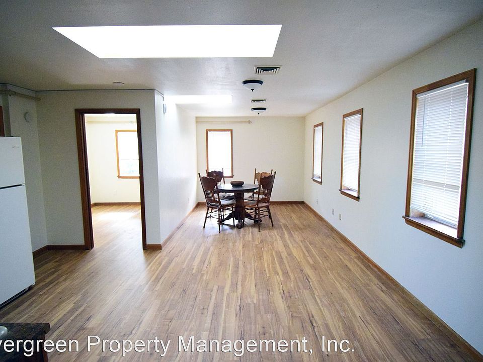 1st image of 348 N Jefferson Ave #201