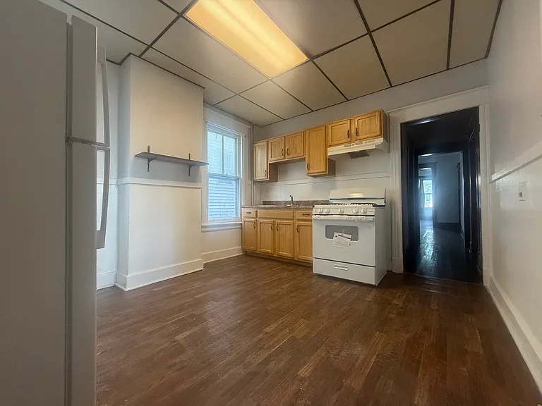 692 State St #1 — Photo 6