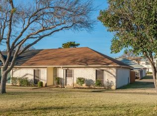 51 W Mountain Creek Dr #9, Grand Prairie, TX 75052