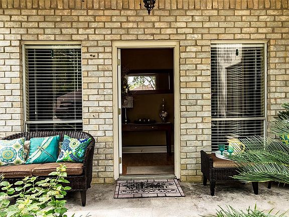 4th image of 15623 Valley Bend Dr