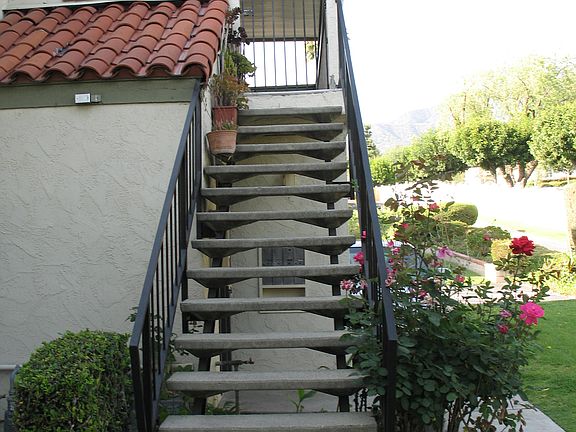 2nd image of 1007 Portola Dr #D