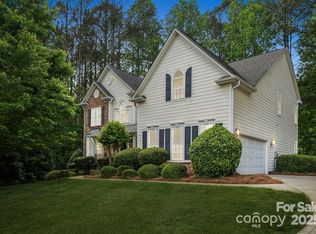 109 Braxton Gate Ct, Mount Holly, NC 28120