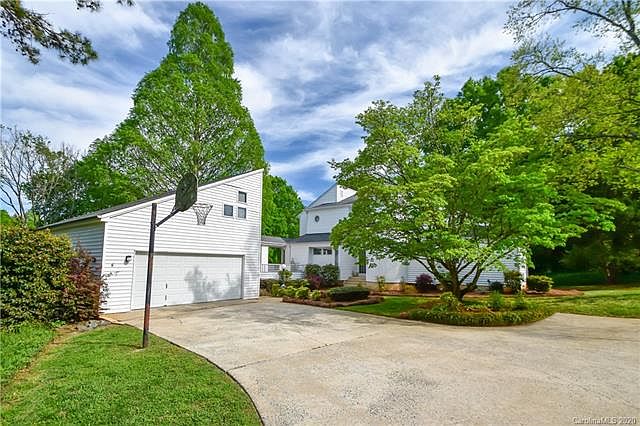 1st image of 13730 Capriole Ln