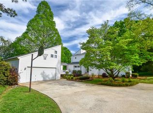 13730 Capriole Ln, Matthews, NC 28105