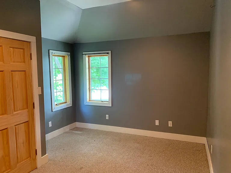 1203 W Johnson St — Photo 29