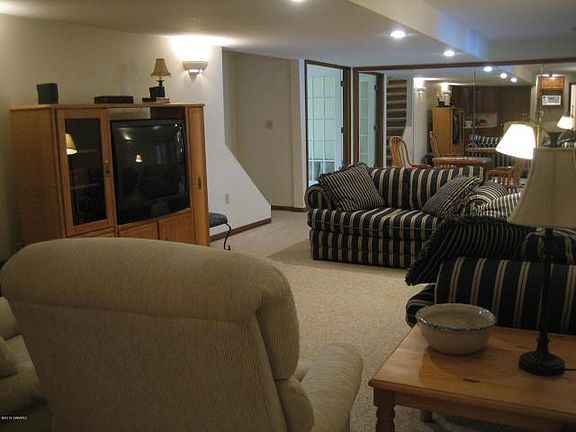2nd image of 171 Briars Farm Ln