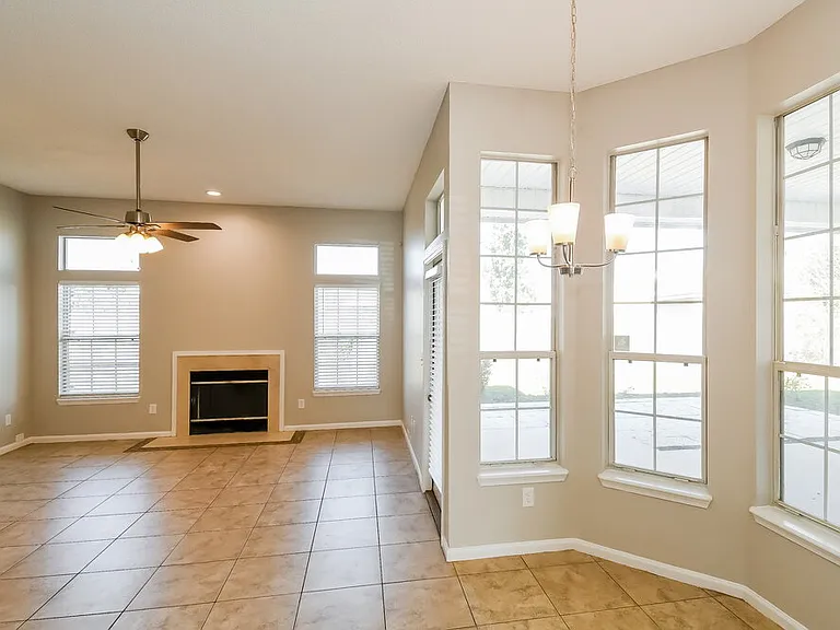 3948 Heavenside Ct — Photo 9