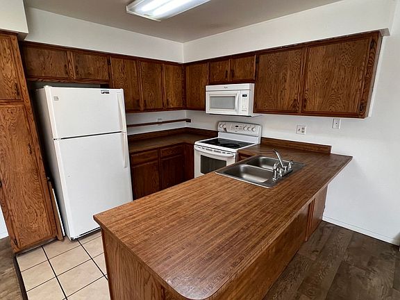 5th image of 1172 N 19th St