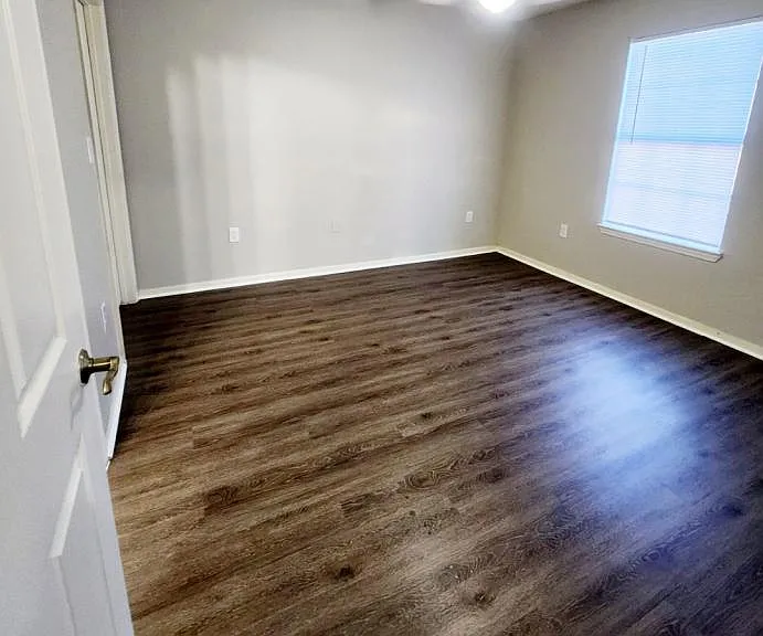 2109 N Main St #201 — Photo 3