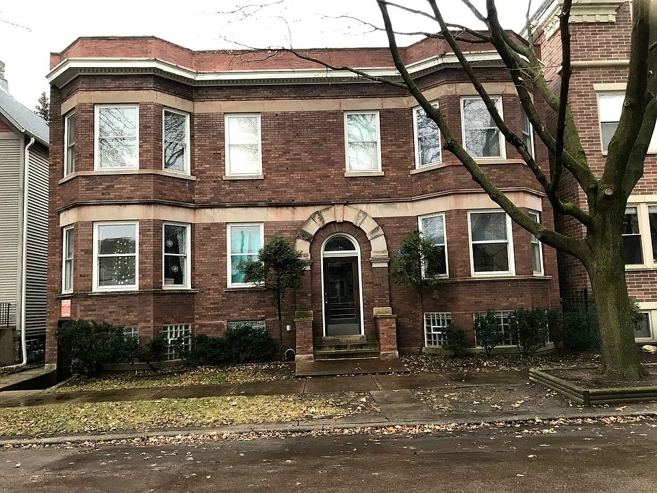 1st image of 1715 W Berwyn Ave APT 1