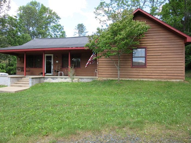 1st image of 15 Piney Heaven Dr