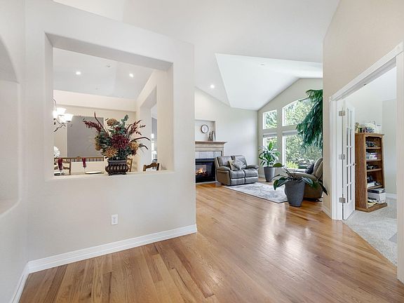 3rd image of 6069 W Calhoun Dr