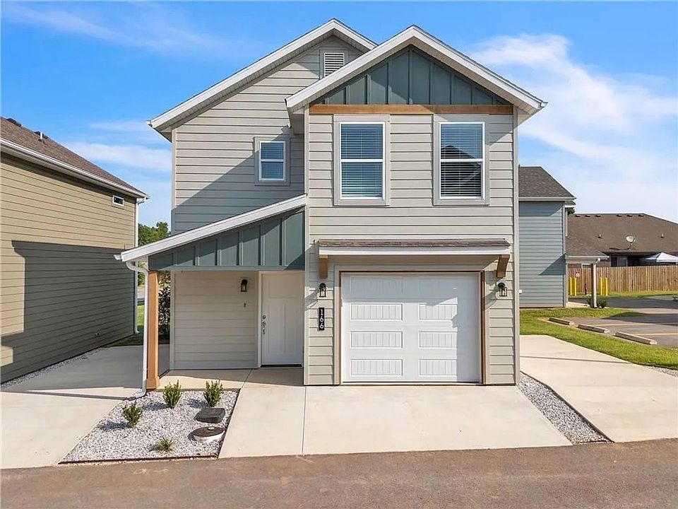 1st image of 152 Copper Oaks Dr