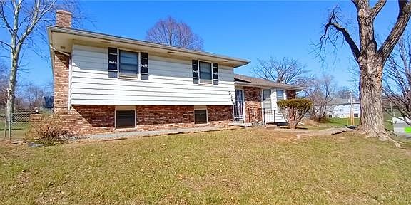 2nd image of 2049 Marjorie Cir
